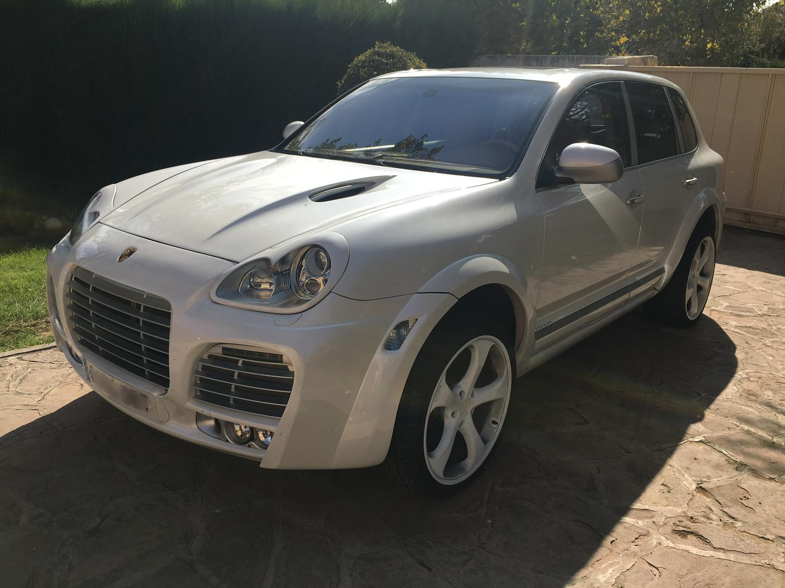 SUV Negro Importado